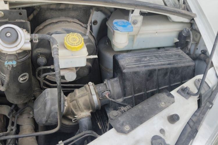 Used SAIC MAXUS V80 RV  Engine Bay Left