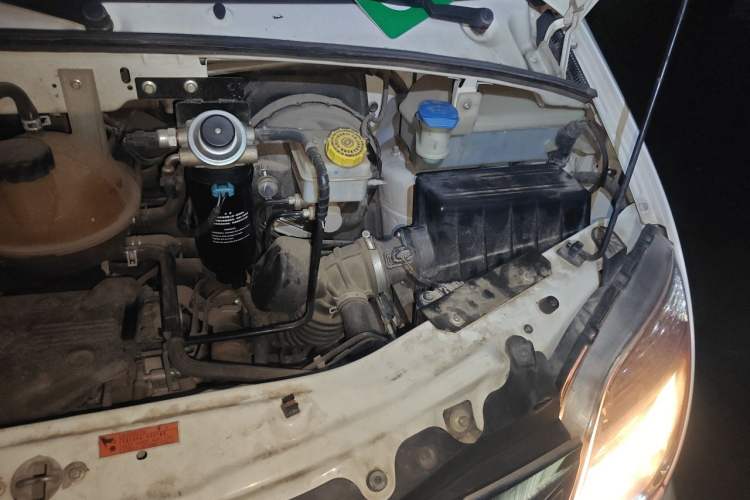 Used SAIC MAXUS V80 RV  Engine Bay Left