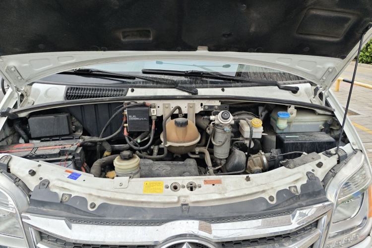 Used SAIC MAXUS V80 RV  Engine Bay