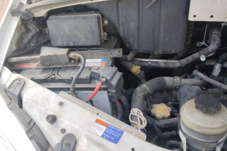 Used SAIC MAXUS V80 RV  Engine Bay Right