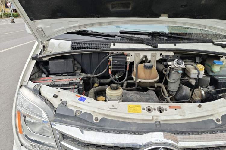 Used SAIC MAXUS V80 RV  Engine Bay Right