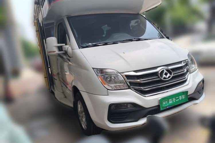 Used SAIC MAXUS V80 RV  Front Right 45 Deg