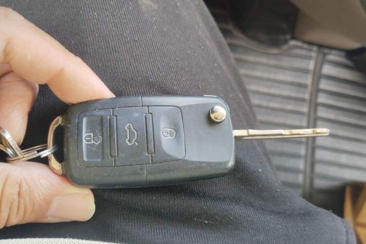 Used SAIC MAXUS V80 RV  Vehicle Key