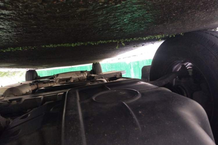 Used SAIC MAXUS V80 RV  Chassis Front