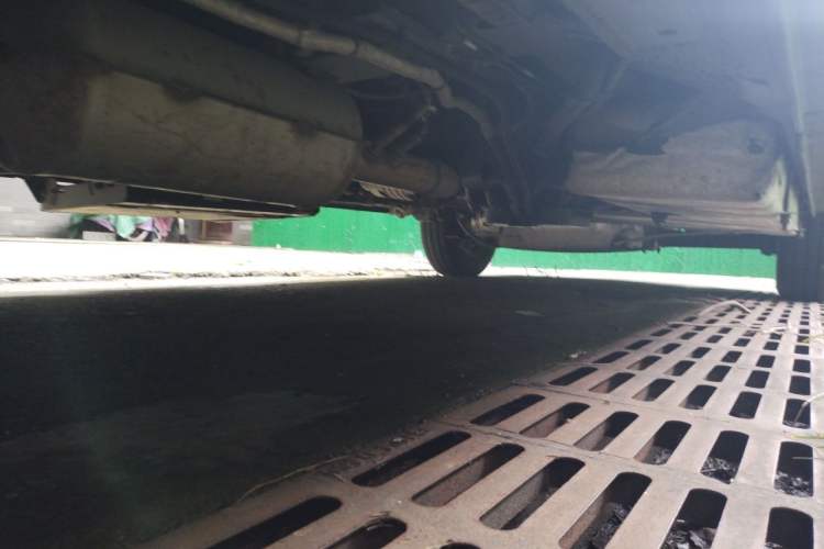 Used SAIC MAXUS V80 RV  Chassis Front Left