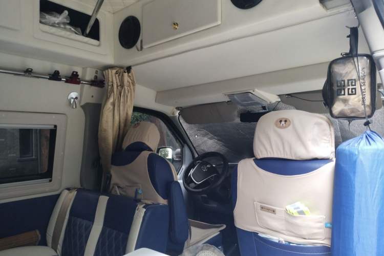 Used SAIC MAXUS V80 RV  Headliner