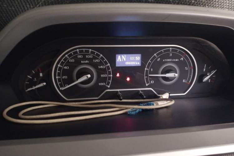 Used SAIC MAXUS V80 RV  Instrument Cluster