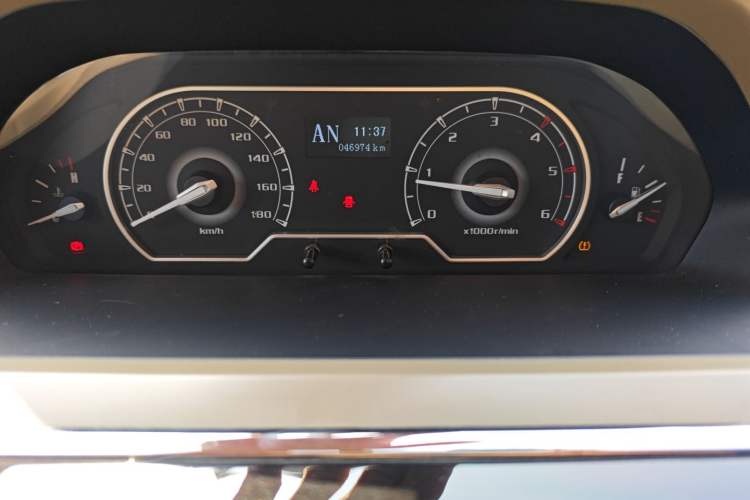 Used SAIC MAXUS V80 RV 2019 RV80 Class B RV with Long Wheelbase Instrument Cluster