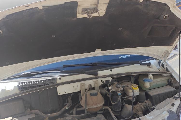 Used SAIC MAXUS V80 RV 2019 RV80 Type C Dynamic Model Engine Bay