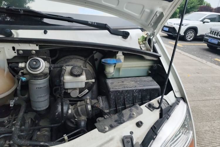 Used SAIC MAXUS V80 RV  Engine Bay Left