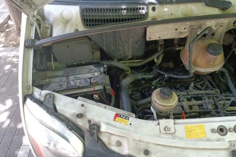 Used SAIC MAXUS V80 RV  Engine Bay Right