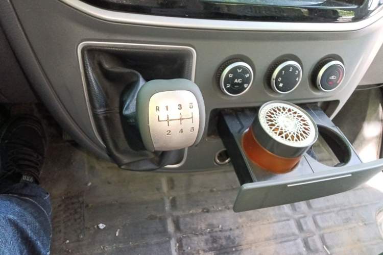 Used SAIC MAXUS V80 RV  Gear Lever