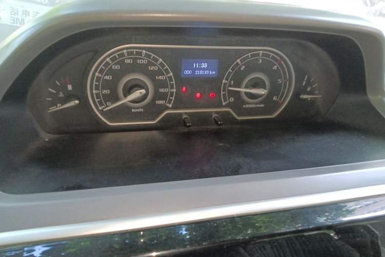 Used SAIC MAXUS V80 RV  Instrument Cluster