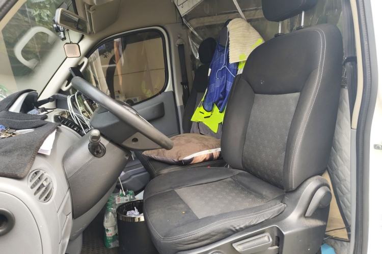 Used SAIC MAXUS V80 RV  Left Front Seat