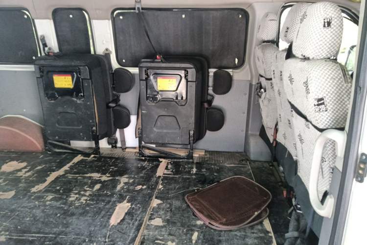 Used SAIC MAXUS V80 RV  Left Rear Seat