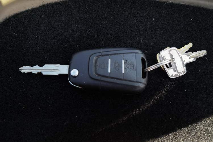 Used SAIC MAXUS V80 RV 2019 RV80 Class B RV with Long Wheelbase Vehicle Key