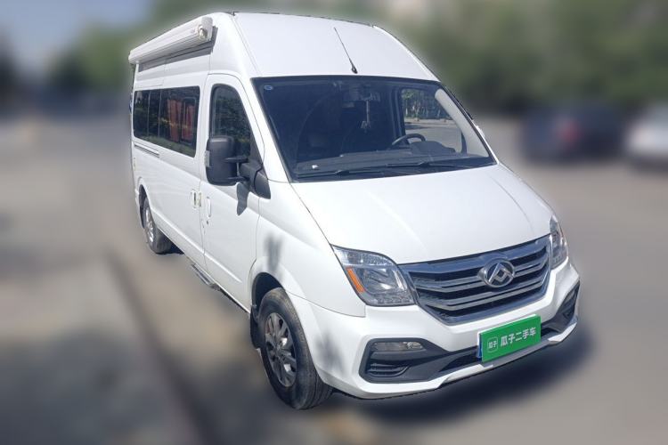 Used SAIC MAXUS V80 RV 2021 2.0T Lifehome V80 RV with a Transverse Bed Front Right 45 Deg