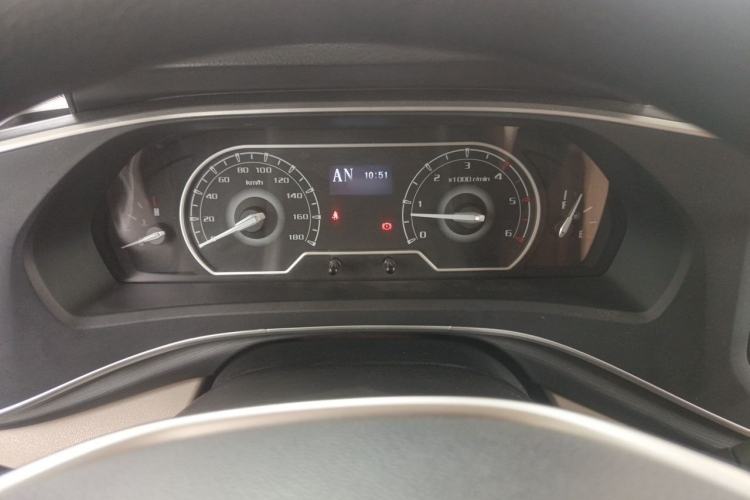 Used SAIC MAXUS V80 RV 2021 2.0T Lifehome V80 RV with a Transverse Bed Instrument Cluster