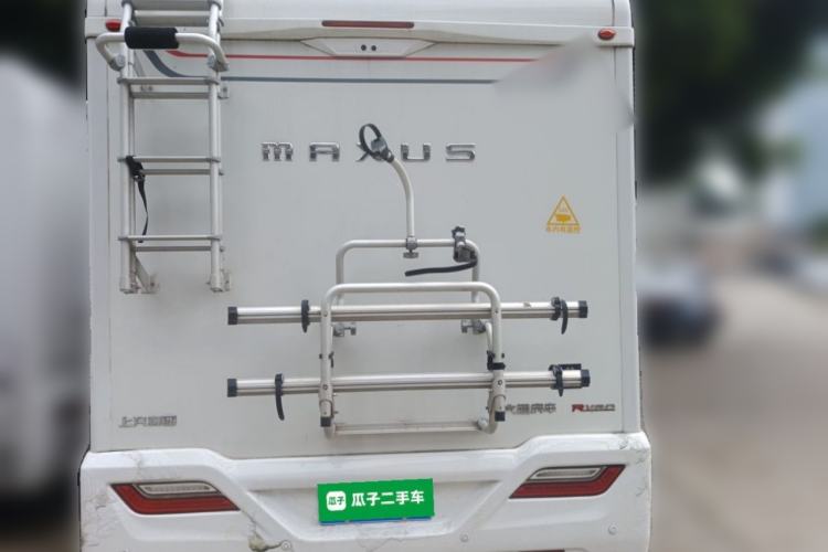 Used SAIC MAXUS V80 RV 2021 2.0T Lifehome V80 RV with a Transverse Bed Trunk