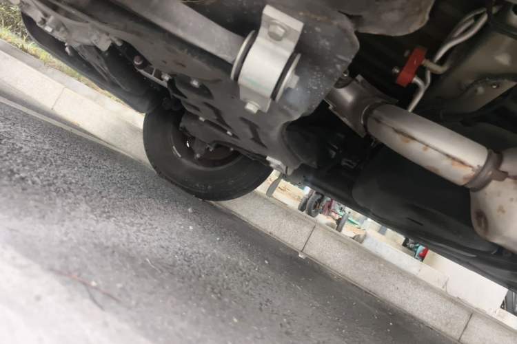 Used SAIC MAXUS V80 RV  Chassis Front Left
