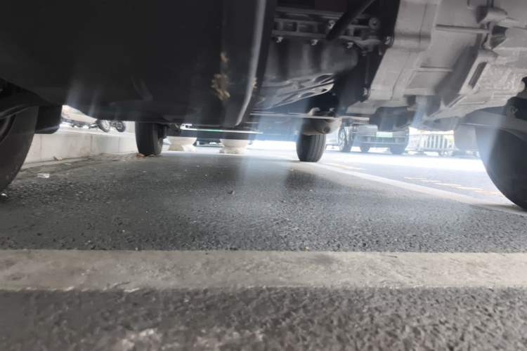 Used SAIC MAXUS V80 RV  Chassis Front