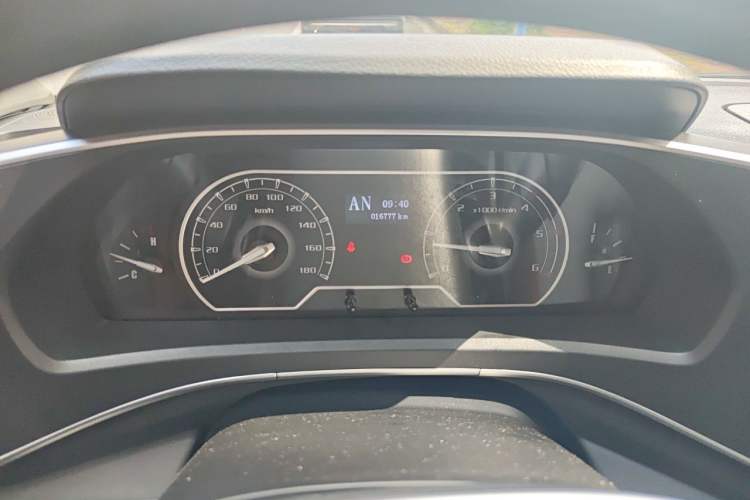 Used SAIC MAXUS V80 RV 2022 2.0T Traveler RVLIFE Camping Edition Instrument Cluster