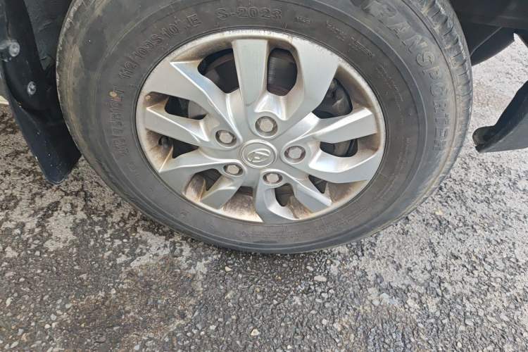Used SAIC MAXUS V80 RV 2022 2.0T Traveler RVLIFE Camping Edition Right Front Wheel Hub