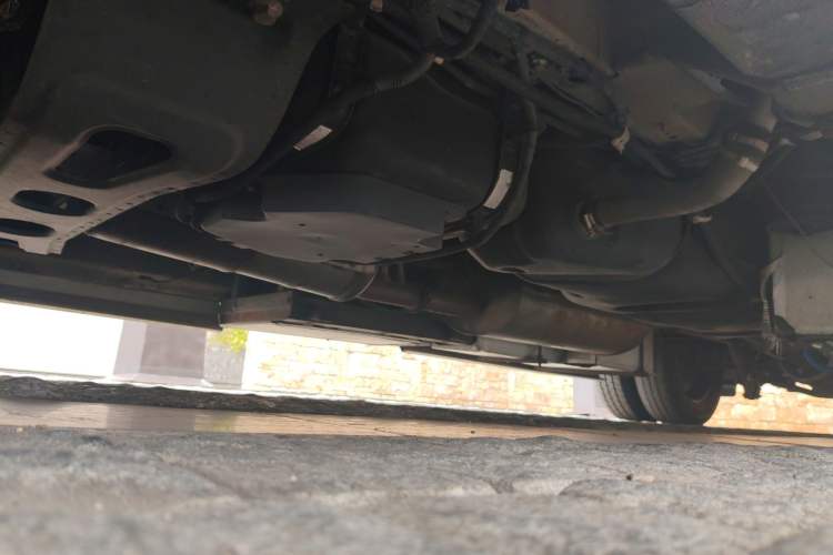 Used SAIC MAXUS V90 RV  Chassis Front Left