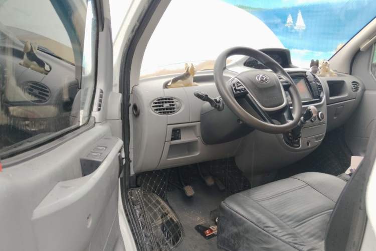 Used SAIC MAXUS V90 RV  Driver Seat