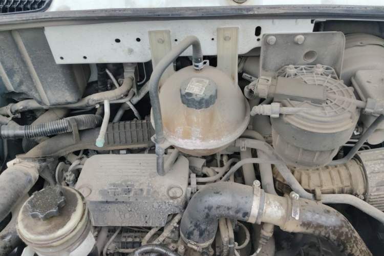Used SAIC MAXUS V90 RV  Engine Bay