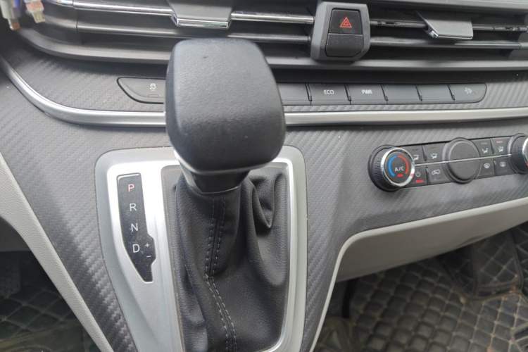 Used SAIC MAXUS V90 RV  Gear Lever