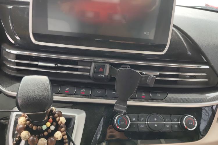 Used SAIC MAXUS V90 RV 2021 Lifestyle V90 Audio And AC Panel