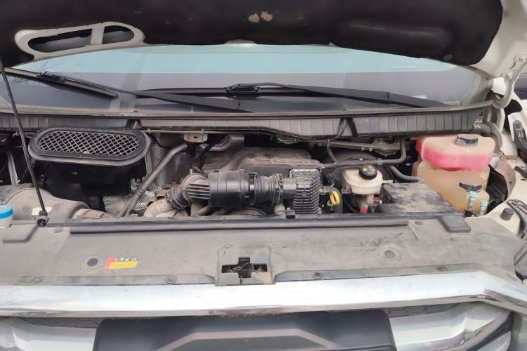 Used SAIC MAXUS V90 RV 2021 Lifestyle V90 Engine Bay