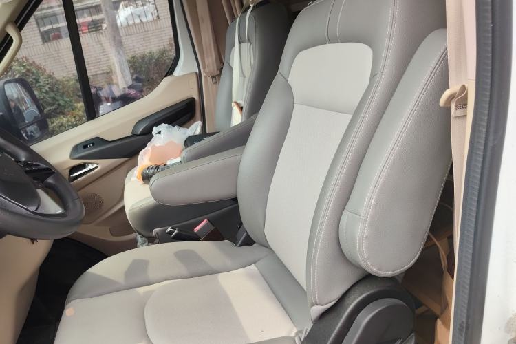 Used SAIC MAXUS V90 RV 2021 Lifestyle V90 Left Front Seat