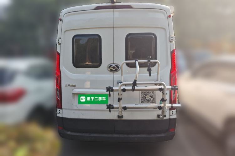 Used SAIC MAXUS V90 RV 2021 2.0T Travel Master V90 Self-Propelled Class B RV Deluxe Edition with a Horizontal Bed Rear