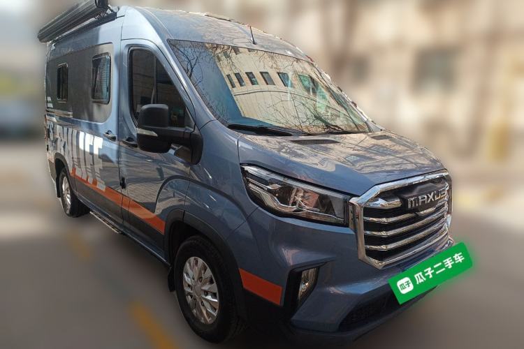 Used SAIC MAXUS V90 RV 2023 2.0T Traveler RVLIFE Fun Edition Front Right 45 Deg