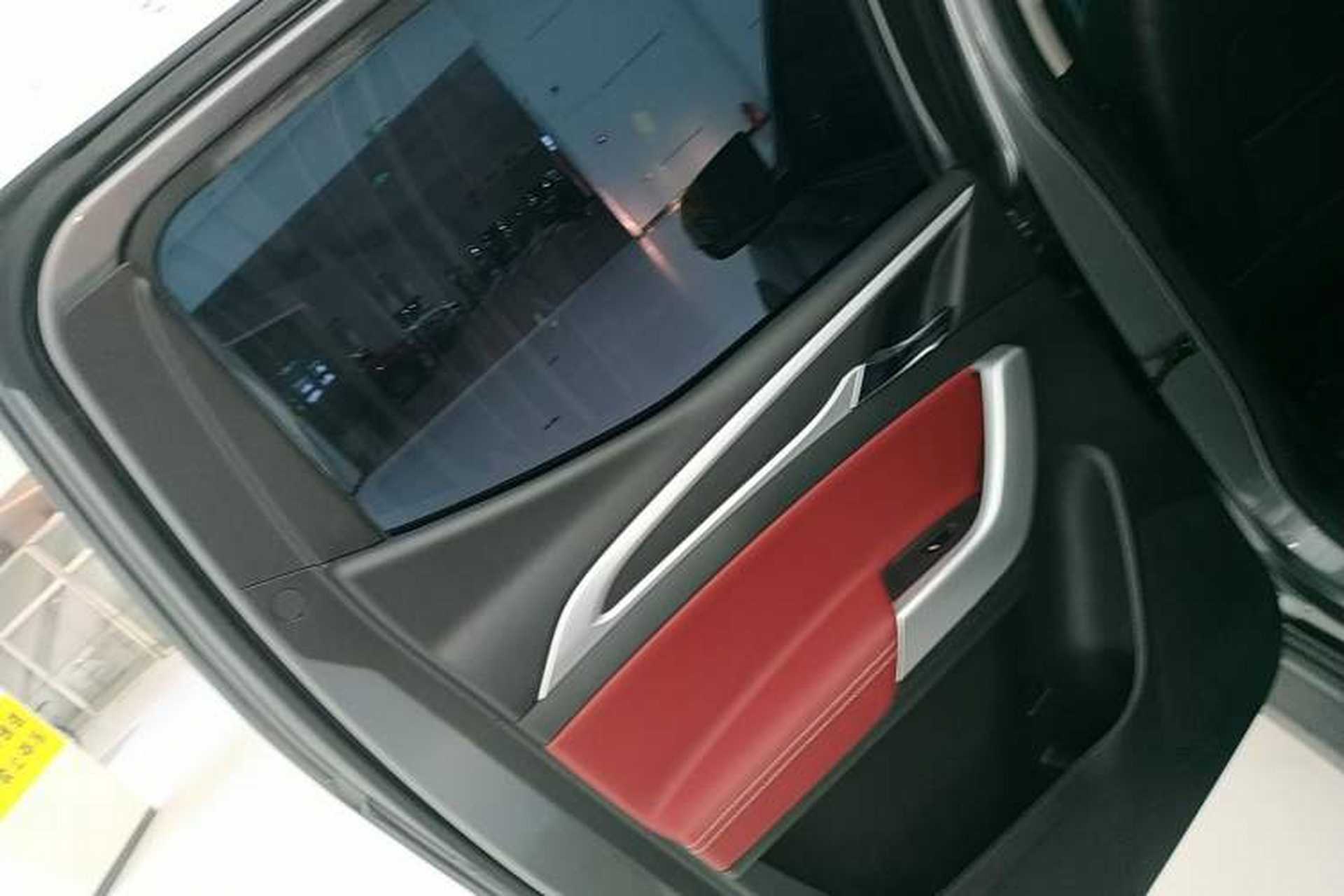 Used SAIC MAXUS Xingji 2023 Starry L 2.0T Diesel Manual 4x4 Elite Edition Long Bed Left Rear Door Interior