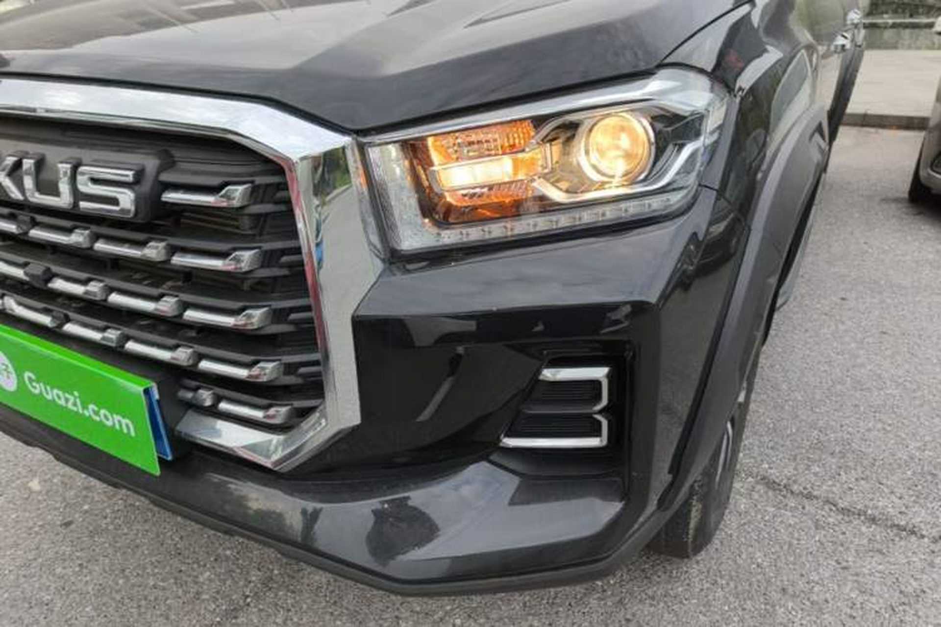 Used SAIC MAXUS Xingji 2023 Starry R 2.0T Automatic Gasoline 2WD Luxury Edition Standard Box Left Front Headlight