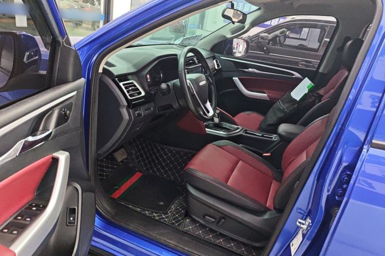 Used SAIC MAXUS Xingji 2023 Starry L 2.0T Diesel Automatic 2WD Elite Edition Long Bed Driver Seat