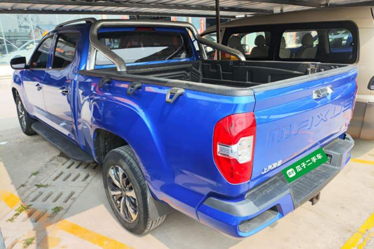 Used SAIC MAXUS Xingji 2023 Starry L 2.0T Diesel Automatic 2WD Elite Edition Long Bed Exterior 2