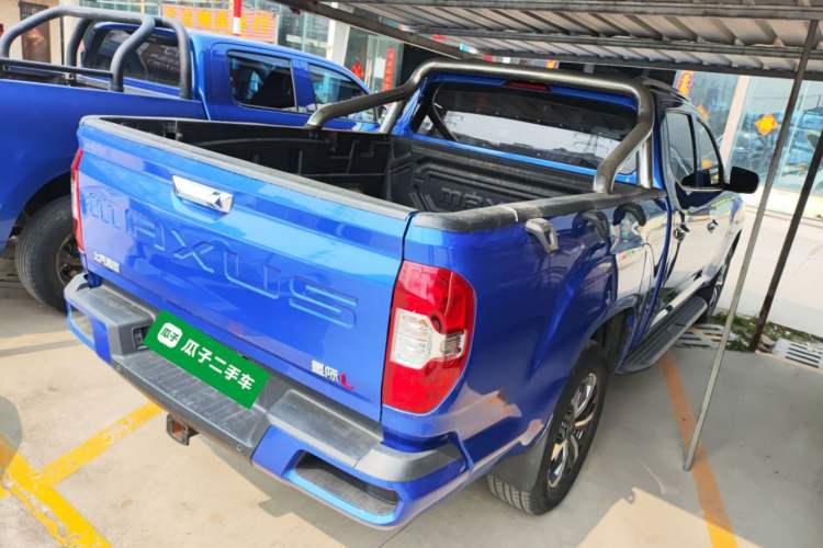 Used SAIC MAXUS Xingji 2023 Starry L 2.0T Diesel Automatic 2WD Elite Edition Long Bed Rear Right 45 Deg