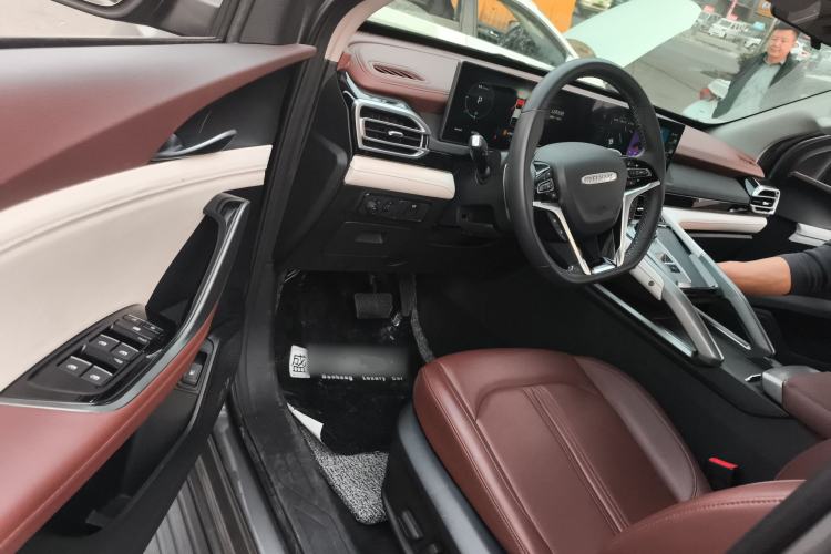 Used SAIC MAXUS Xingji 2023 Starry H 2.0T Automatic Diesel Dual-Turbo All-Wheel Drive Luxury Edition Long Wheelbase Driver Seat