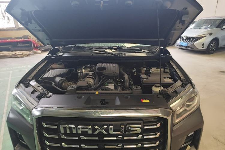 Used SAIC MAXUS Xingji 2023 Starry L 2.0T Diesel Automatic 2WD Elite Edition Standard Cab Engine Bay