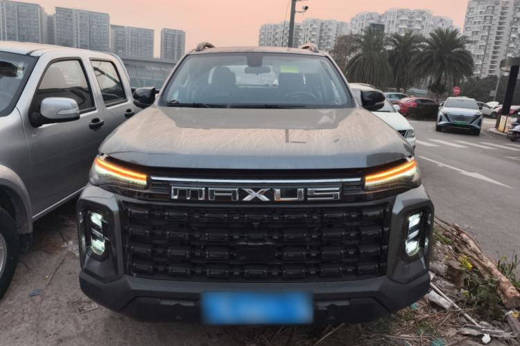 Used SAIC MAXUS Xingji 2023 Starry H 2.0T Automatic Diesel Dual-Turbo All-Wheel Drive Luxury Edition Long Wheelbase Front