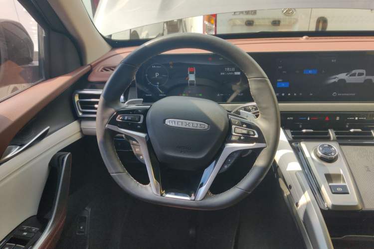 Used SAIC MAXUS Xingji 2023 Starry H 2.0T Automatic Diesel Dual-Turbo All-Wheel-Drive Flagship Model – Standard Wheelbase Steering Wheel