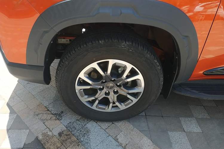 Used SAIC MAXUS Xingji 2023 Starry H 2.0T Automatic Diesel Dual-Turbo All-Wheel Drive Luxury Edition Long Wheelbase Left Front Wheel Hub