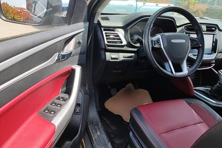 Used SAIC MAXUS Xingji 2023 Starry L 2.0T Diesel Manual Two-Wheel-Drive Elite Edition Flatbed Driver Seat