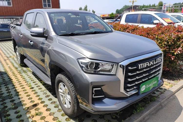 Used SAIC MAXUS Xingji 2023 Starry L 2.0T Diesel Manual Two-Wheel-Drive Elite Edition Flatbed Front Right 45 Deg