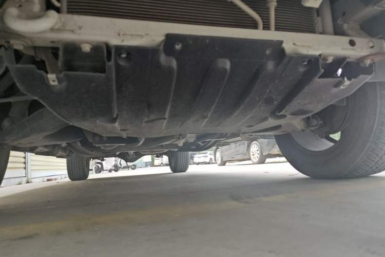 Used SAIC MAXUS Xingji  Chassis Front