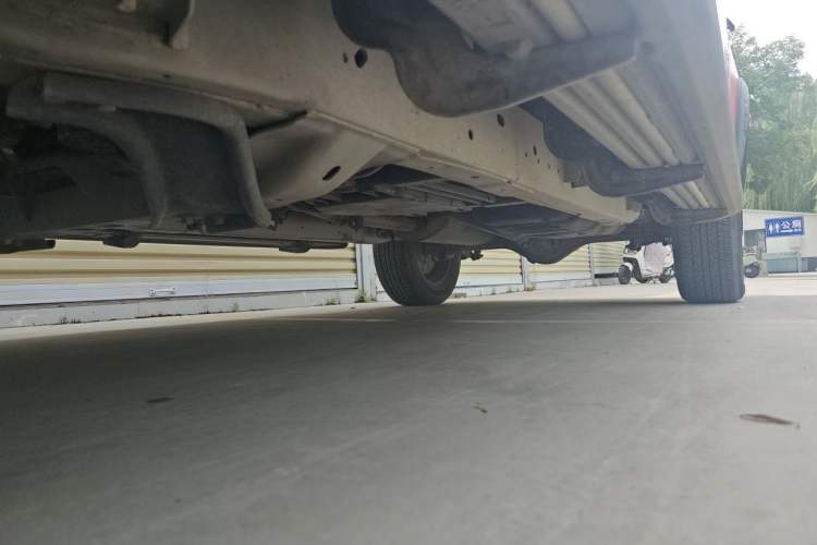 Used SAIC MAXUS Xingji  Chassis Front Left